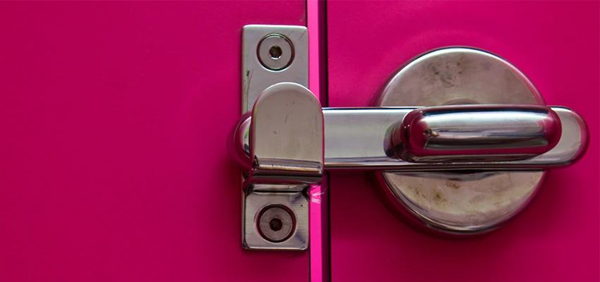 Childproof Gate Lock in Muscoy, California